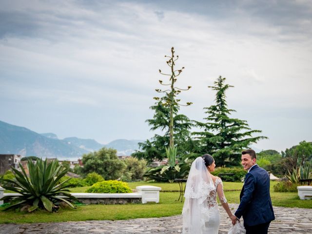 Il matrimonio di Bruno e Liana a Castellammare di Stabia, Napoli 25