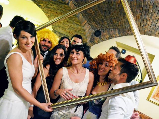 Il matrimonio di Valerio e Claudia a Lasnigo, Como 35