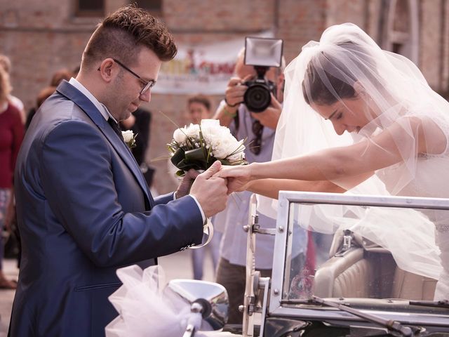 Il matrimonio di Giuseppe e Alessandra a Monte San Vito, Ancona 17