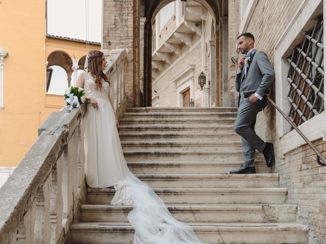 Il matrimonio di Vincenzo e Debora a Fermo, Fermo 32
