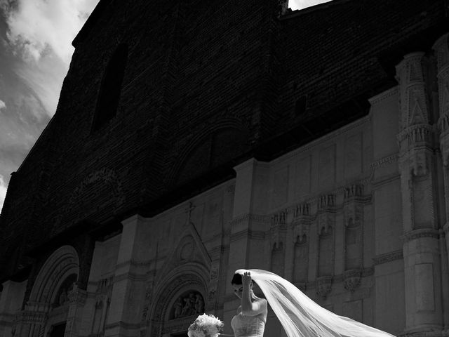 Il matrimonio di Jan e Daniela a Monte San Pietro, Bologna 24