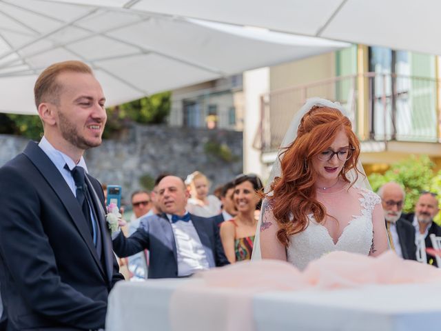 Il matrimonio di Marcello e Nausica a Riva di Solto, Bergamo 17