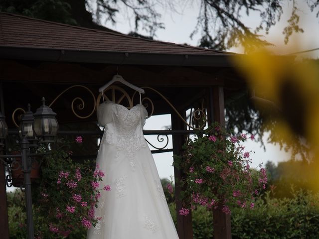 Il matrimonio di Andrea e Leila a Oleggio, Novara 8