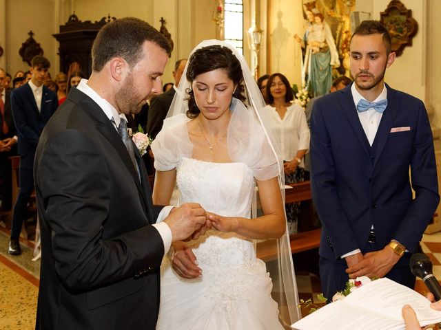 Il matrimonio di Alessio e Sonia a Camino al Tagliamento, Udine 16