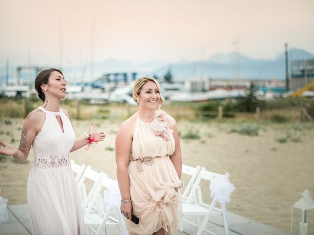 Il matrimonio di Fabrizio e Sergio a Viareggio, Lucca 8