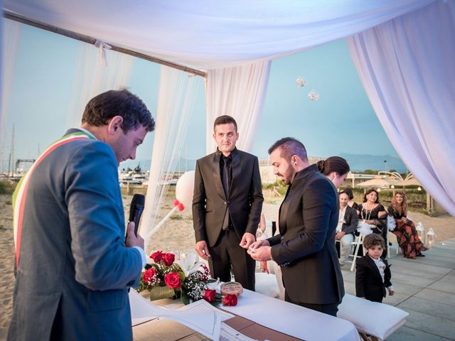 Il matrimonio di Fabrizio e Sergio a Viareggio, Lucca 47