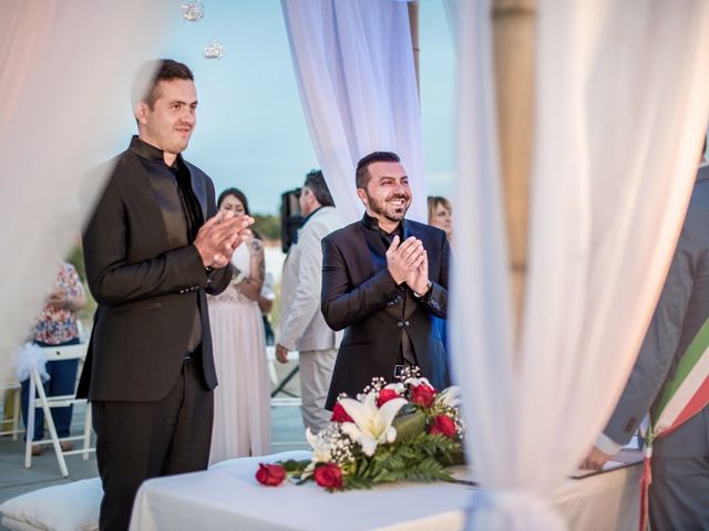 Il matrimonio di Fabrizio e Sergio a Viareggio, Lucca 51