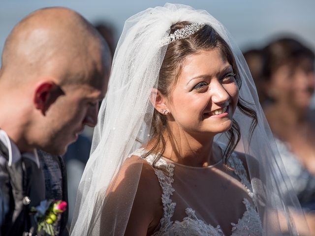 Il matrimonio di Matteo e Aurora a Viareggio, Lucca 32