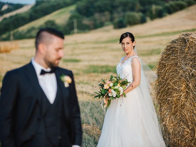 Il matrimonio di Gabriele e Erika a Città Sant&apos;Angelo, Pescara 18