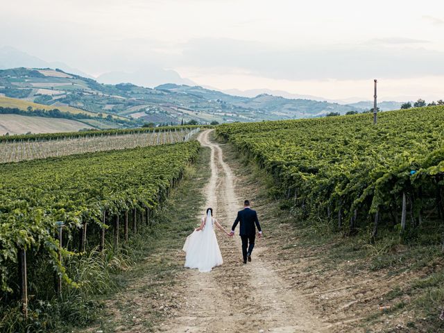 Il matrimonio di Gabriele e Erika a Città Sant&apos;Angelo, Pescara 29