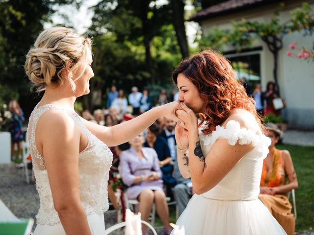 Il matrimonio di Mara e Alice a Rovellasca, Como 47