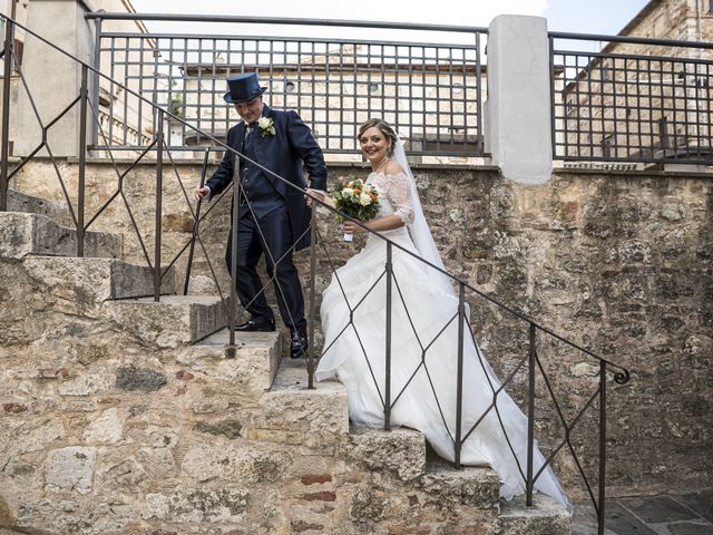 Il matrimonio di Juri e Carlotta a Magliano in Toscana, Grosseto 55