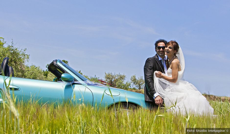 Il matrimonio di Massimo e Roberta a Cupra Marittima, Ascoli Piceno