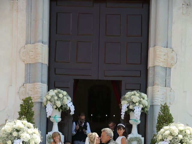 Il matrimonio di Ciro e Jessica a Torre del Greco, Napoli 3