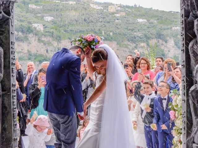 Il matrimonio di Mario e Marilena a Vico Equense, Napoli 9