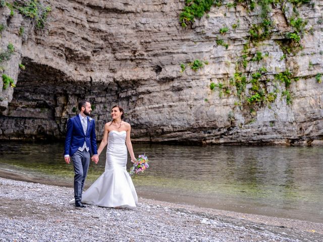 Il matrimonio di Mario e Marilena a Vico Equense, Napoli 1