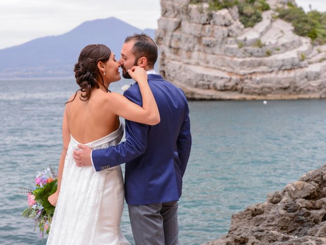 Il matrimonio di Mario e Marilena a Vico Equense, Napoli 8