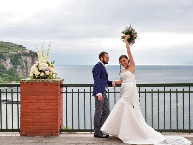 Il matrimonio di Mario e Marilena a Vico Equense, Napoli 25