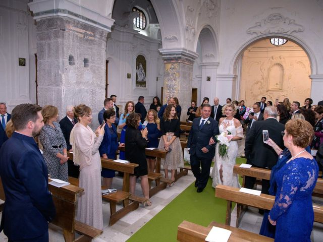 Il matrimonio di Suelen e Modestino a Avellino, Avellino 22