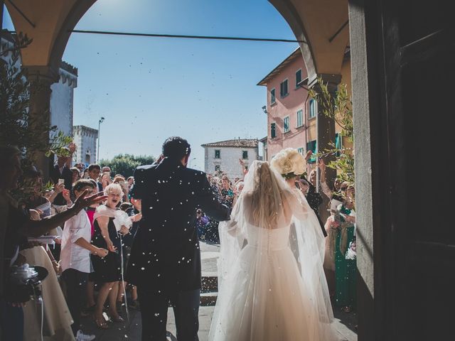 Il matrimonio di Matteo e Martina a Lucca, Lucca 33