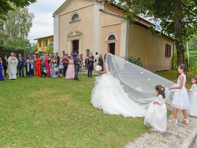 Il matrimonio di Alessandro e Silvia a Turate, Como 11