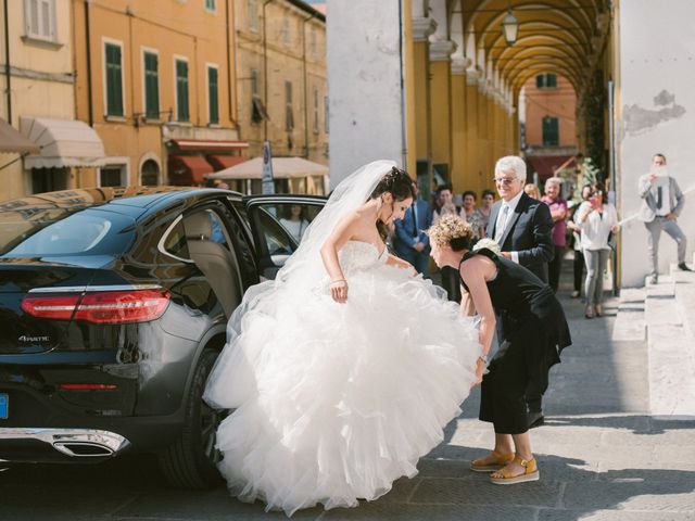 Il matrimonio di Lorenzo e Elisa a Massa, Massa Carrara 9