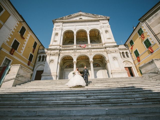 Il matrimonio di Lorenzo e Elisa a Massa, Massa Carrara 17