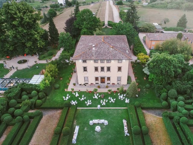 Il matrimonio di Lorenzo e Elisa a Massa, Massa Carrara 25