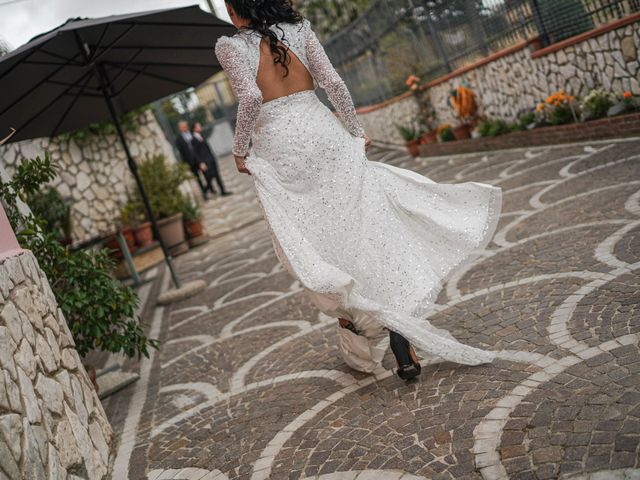 Il matrimonio di Elena e Sebastiano a Pomigliano d&apos;Arco, Napoli 21