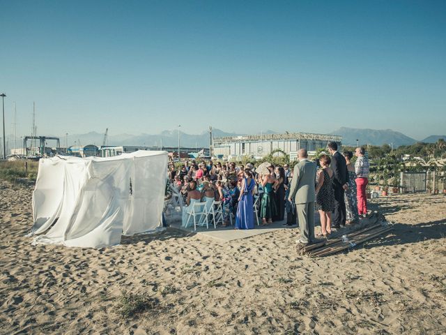 Il matrimonio di fabio e Chiara a Viareggio, Lucca 37