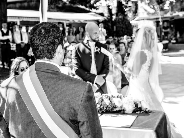 Il matrimonio di Mirko e Michela a Montorfano, Como 38