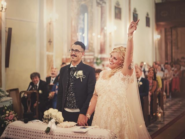 Il matrimonio di Alessia e Alessio a Lucca, Lucca 16