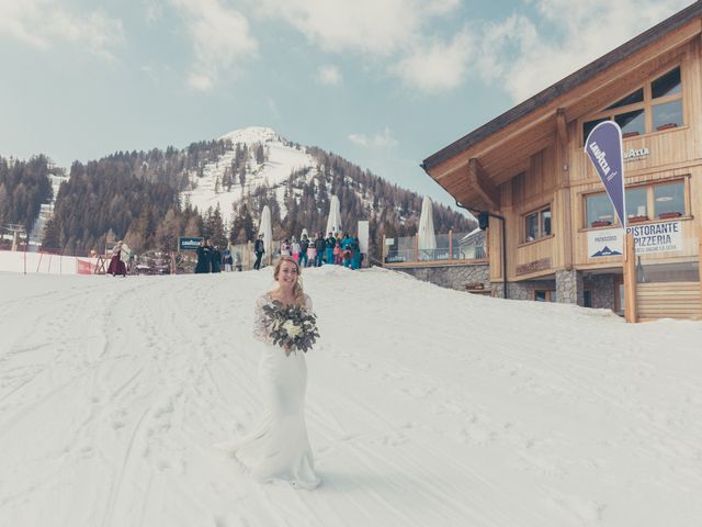 Il matrimonio di Alexander e Emelie a Pinzolo, Trento 30