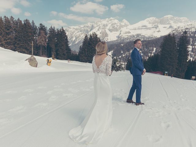 Il matrimonio di Alexander e Emelie a Pinzolo, Trento 31