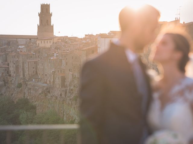 Il matrimonio di Giovanni e Laura a Pitigliano, Grosseto 75