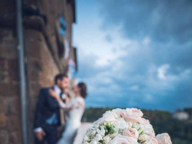 Il matrimonio di Giovanni e Laura a Pitigliano, Grosseto 87