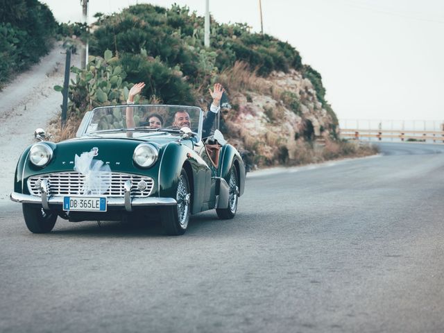 Il matrimonio di Emanuele e Valentina a Portopalo di Capo Passero, Siracusa 9