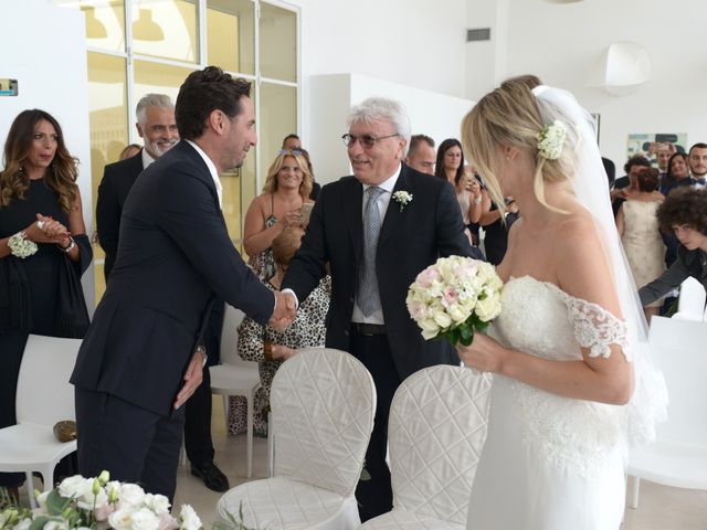 Il matrimonio di Francesco e Valeria a Polignano a Mare, Bari 7