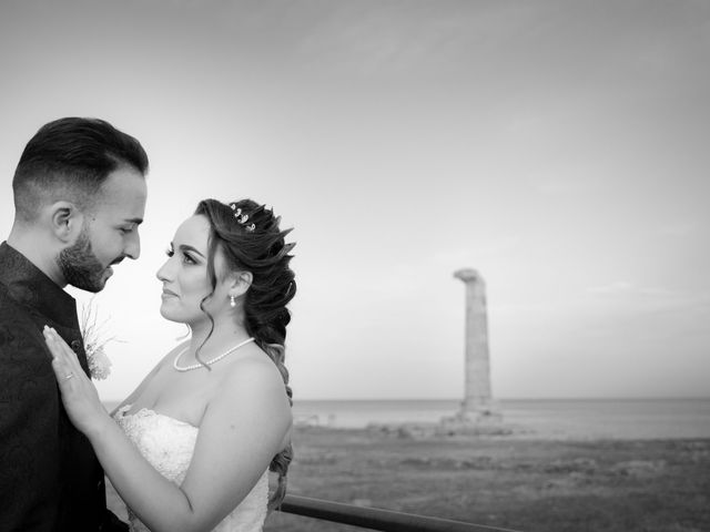 Il matrimonio di Alex e Vittoria a Casabona, Crotone 10