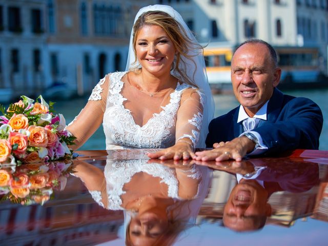 Il matrimonio di Davide e Luana a Lido di Venezia, Venezia 69