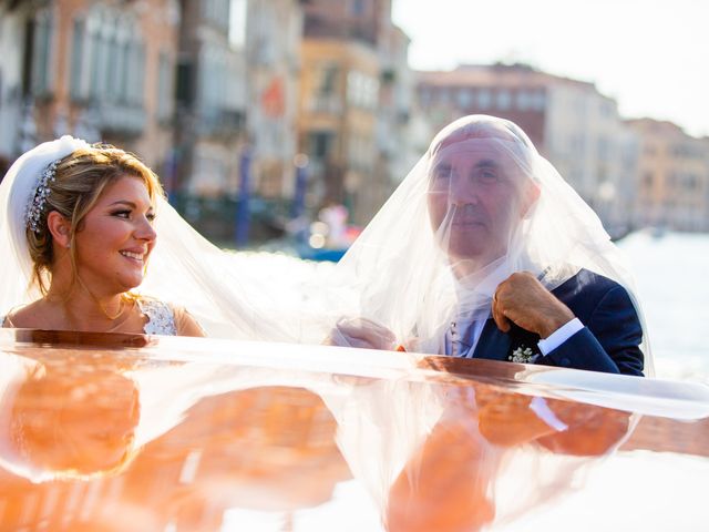 Il matrimonio di Davide e Luana a Lido di Venezia, Venezia 71