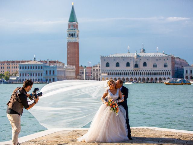 Il matrimonio di Davide e Luana a Lido di Venezia, Venezia 73