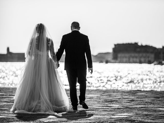 Il matrimonio di Davide e Luana a Lido di Venezia, Venezia 75