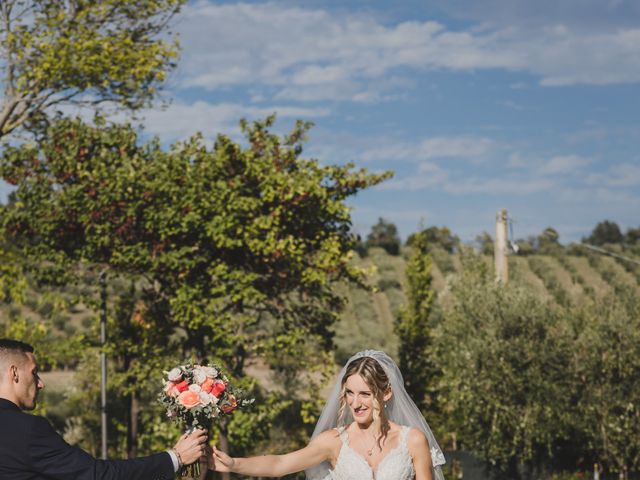 Il matrimonio di Marco e Irena a Cartoceto, Pesaro - Urbino 25