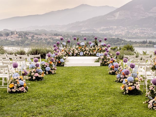 Il matrimonio di Lorenzo e Martina a Oggiono, Lecco 34