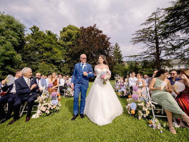 Il matrimonio di Lorenzo e Martina a Oggiono, Lecco 43