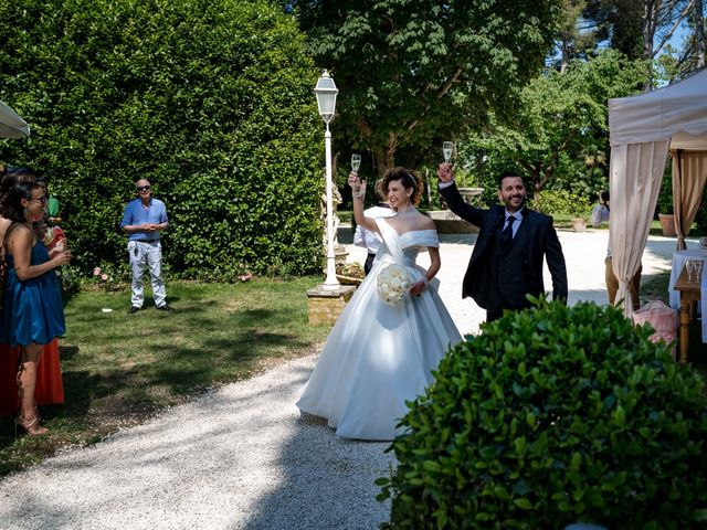 Il matrimonio di Stefania e Roberto a Macerata, Macerata 13