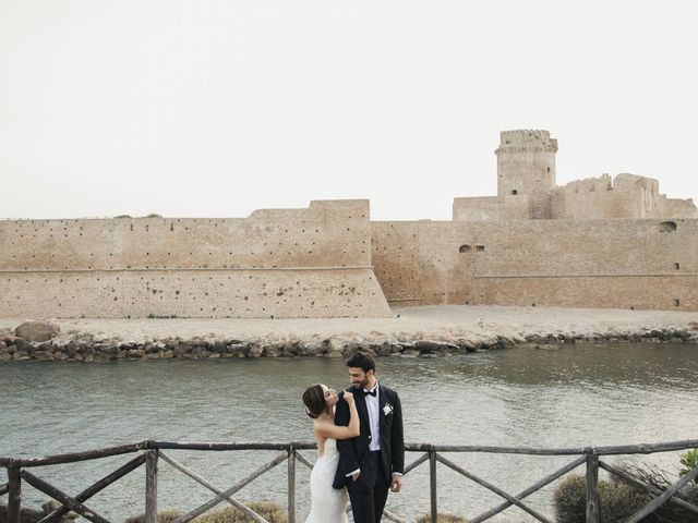 Il matrimonio di Luisa e Francesco a Crotone, Crotone 23