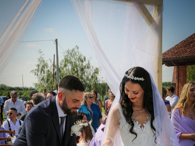 Il matrimonio di Luca e Mirjeta a Piozzo, Cuneo 20