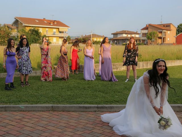 Il matrimonio di Luca e Mirjeta a Piozzo, Cuneo 34